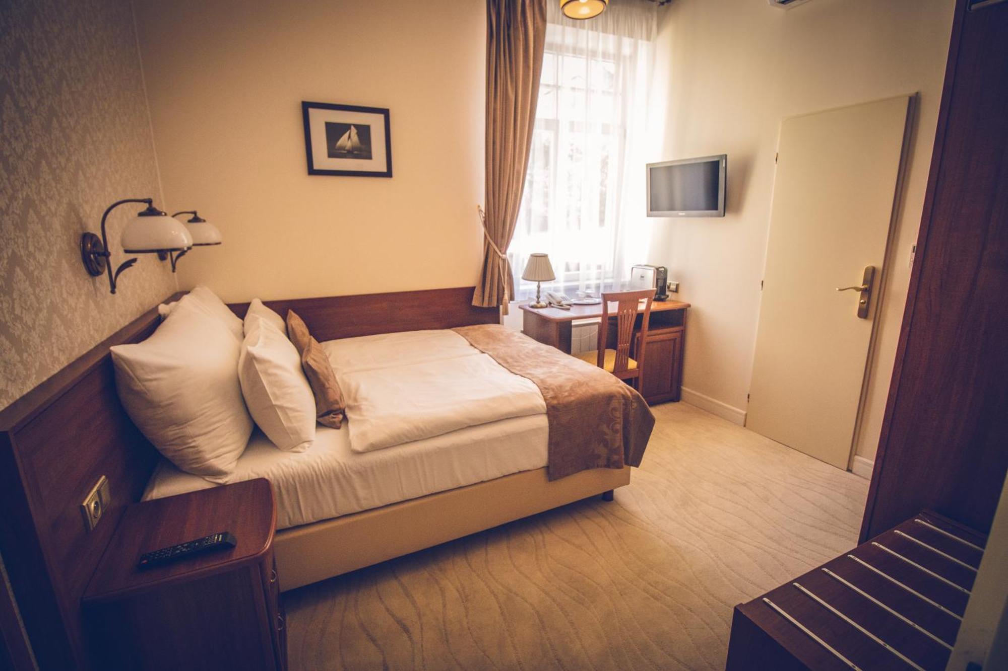 Hotel Katerina Znojmo Phòng bức ảnh